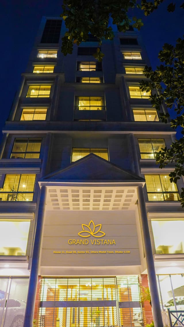 Grand Vistana image